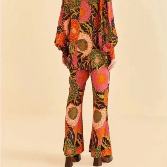Farm Rio Vintage Garden Satin Flare Pants Womens Small NWT Luxe Boho - Picture 2 of 16